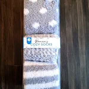 NWT- 3 Pack Woman's Cozy Socks